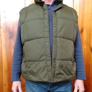 Men's vintage army green puffy down vest XL
